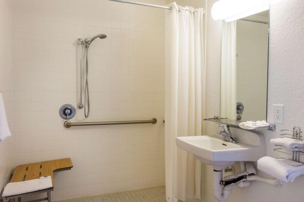 Motel 6-Mojave, CA - Airport